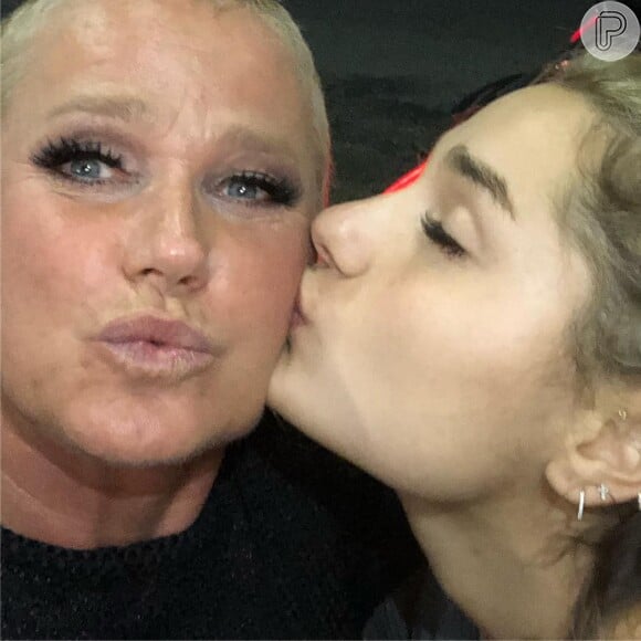 Xuxa Meneghel tem um relacionamento de amizade e parceria com a filha, Sasha Meneghel