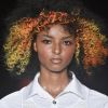 Extensões coloridas no cabelo em tons do verão: aposta da Another Place