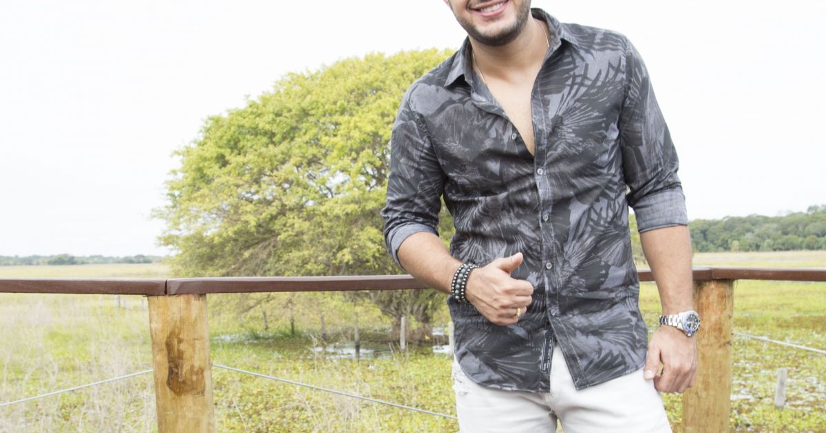 Morte de Cristiano Araújo causou uma grande comoção nacional - Purepeople