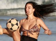 Isis Valverde e o marido, André Resende, jogam altinha em praia do Rio. Fotos!