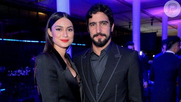 Thaila Ayala e Renato Góes acertaram detalhes do casamento, marcado para 5 de outubro de 2019, segundo a revista 'Vogue'