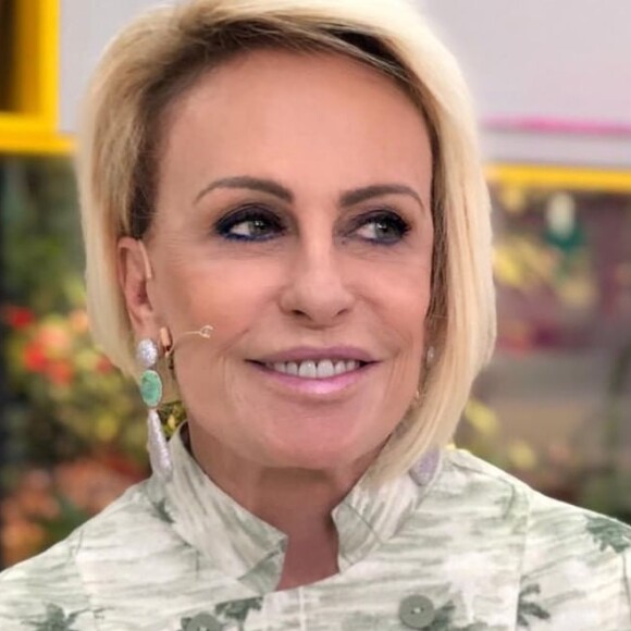 Ana Maria Braga não revelou se fez uma transformação ou continua loira