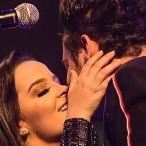 Maiara e Fernando Zor assumiram o namoro em maio