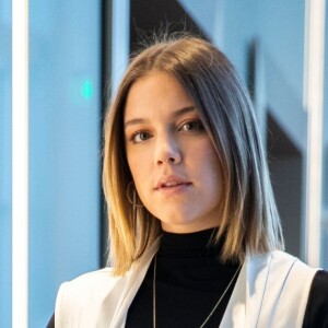 Dalila (Alice Wegmann) vai fazer com que Missade (Ana Cecilia Costa) e Laila (Julia Dalavia) sofram preconceito por serem estrangeiras na novela 'Órfãos da Terra'.