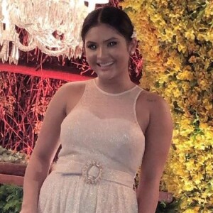 Mileide Mihaile canta e dança ao som do ex-marido, Wesley Safadão, em casamento