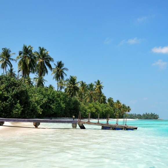 O resort no qual Bruno Gagliasso e Giovanna Ewbank curtem a viagem para as Maldivas tem um spa na praia e oferece tratamentos exclusivos para casais.