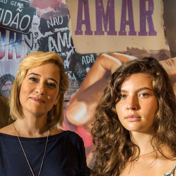 Lígia (Paloma Duarte) e Joaquim (Joaquim Lopes) vão brigar com Filipe (Pedro Novaes) por ele deixar Rita (Alanis Guillen) ver Nina na novela 'Malhação: Todoa Forma de Amar'.
