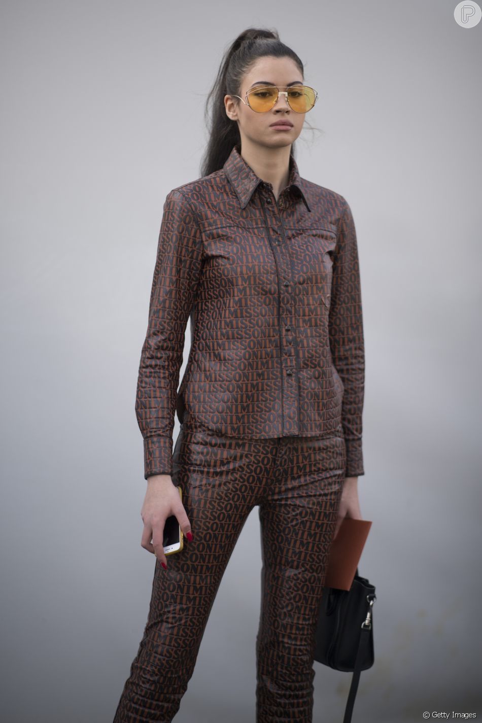 conjuntinho de couro