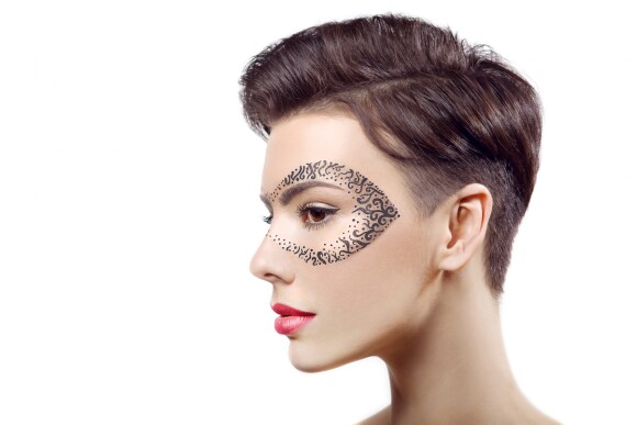 Corte de cabelo clássico: pixie com volume no centro