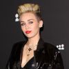 Penteados para a festa: topete no tapered hair de Miley Cyrus