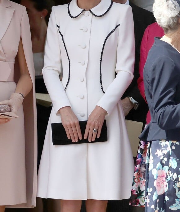 Kate Middleton usa novamente vestido da grife Catherine Walker em evento do Order of the Garter Service nesta segunda-feira, dia 17 de junho de 2019