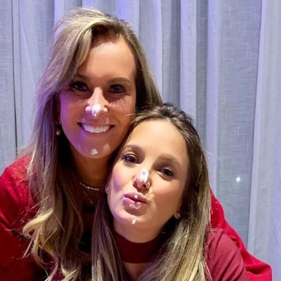 Grávida, Ticiane Pinheiro voltou a comemorar o seu aniversário de 43 anos, nesta terça-feira, 18 de junho de 2019