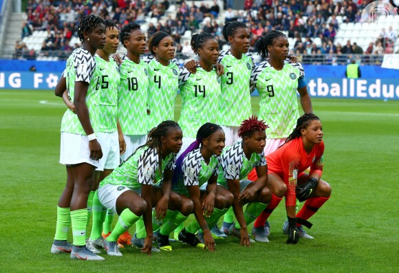 Os cabelos das jogadoras da seleção nigeriana são um show a parte