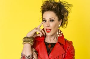 'Verão 90': amores do passado assombram o namoro de Lidiane e Quinzão. Entenda!