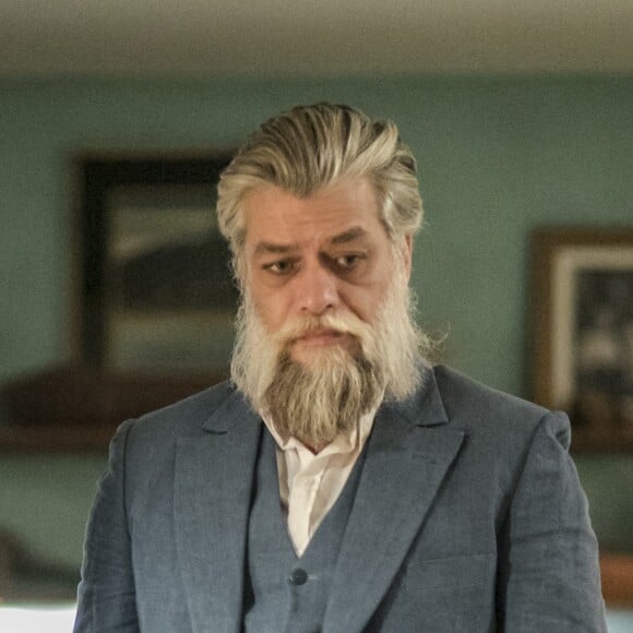 Fabio Assunção conclui: 'Gratidão. Sigamos, com algumas porradas mas com um mundo maravilhoso por onde busco sempre liberdade e amor'