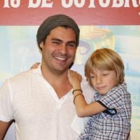 Thiago Lacerda leva os três filhos para pré-estreia de 'Festa no Céu' no Rio