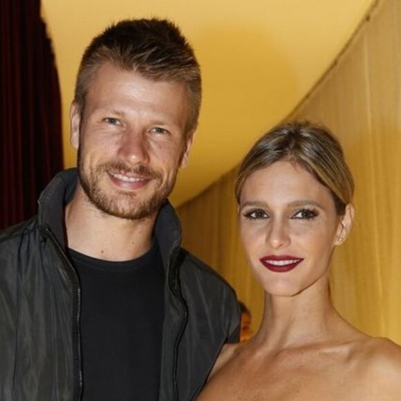 Fernanda Lima e Rodrigo Hilbert vão ser pais de uma menina