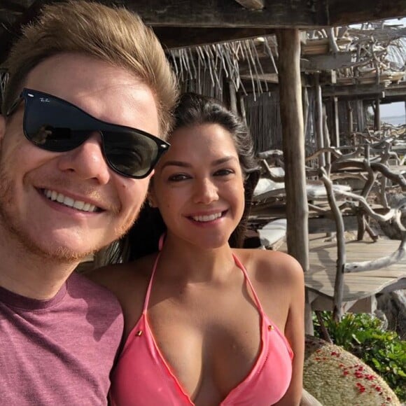 Michel Teló ganhou apoio da esposa,Thais Fersoza, em nova temporada de 'The Voice Brasil'