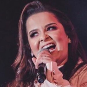 Maiara é surpreendida por fãs em banheiro de hotel nesta segunda-feira, dia 08 de julho de 2019