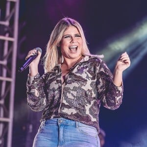 'Vir pra casa hoje, aproveitando que o show é perto doeu um pouco, sabe, doeu por coisas bobas, mas tão particulares pra mim', continuou Marilia Mendonça