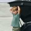 Príncipe George brinca dentro de mala de carro nesta quarta-feira, dia 10 de julho de 2019
