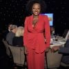 Moda para mulheres com mais de 50: Viola Davis valoriza seus pontos fortes sem perder a elegância
