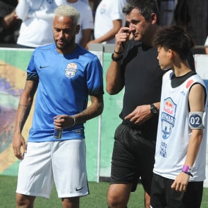 Neymar Jr. participou de evento em seu Instituto, na Praia Grande, São Paulo