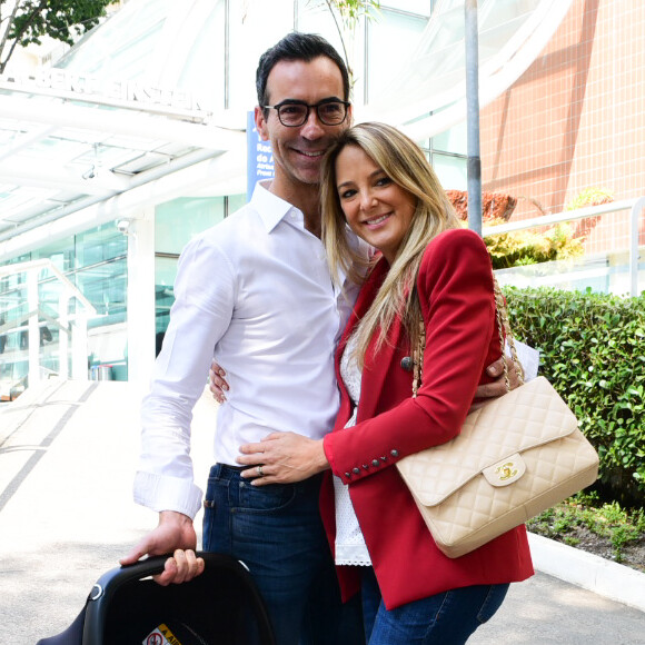 Ticiane Pinheiro deu à luz de parto cesárea