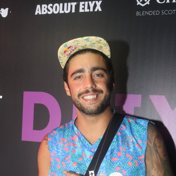 Pedro Scooby incentivou filho Dom a descer rampa de skate: 'Umas palavras de confiança, um trato e muito amor. Muito orgulho de você meu filho'