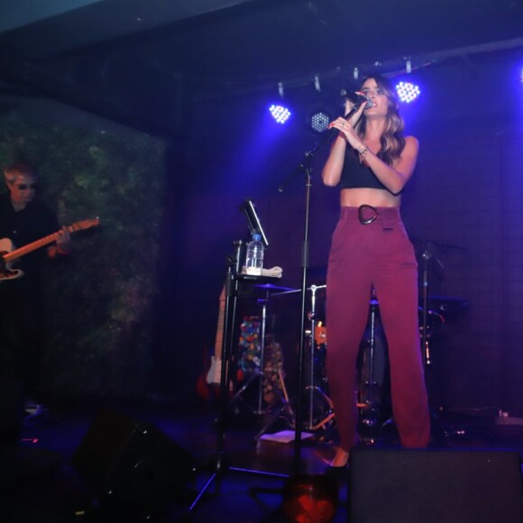 Marcella Fogaça comemora boa fase com hit 'Baby, Eu Queria': 'A música foi produzida com muito carinho'