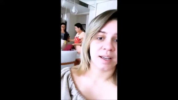 Marilia Mendonça exibiu cabelo mais curto em vídeo nesta segunda-feira, 29 de julho de 2019