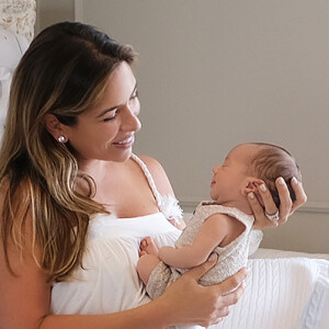 Patricia Abravanel é mãe de Senor. Agora, com 3 meses, caçula da apresentadora impressiona pelo tamanho: 'Gigante'
