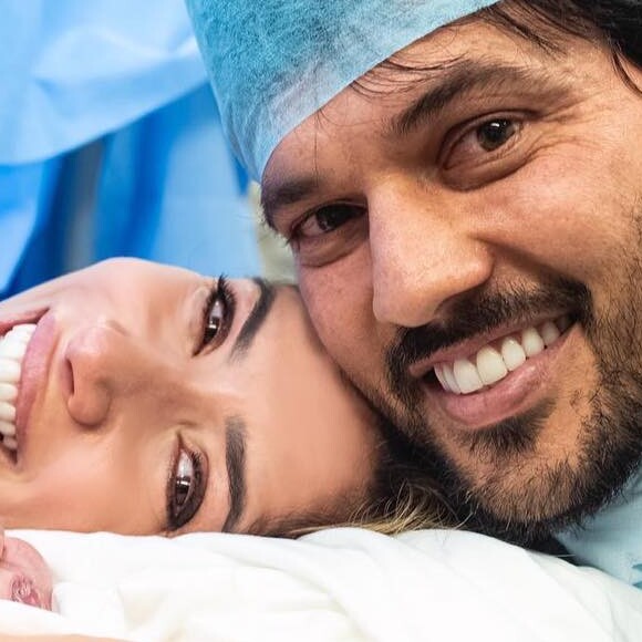 Marido de Patricia Abravanel, Fabio Faria já havia demonstrando estar satisfeito com três filho, Pedro, Jane e Senor