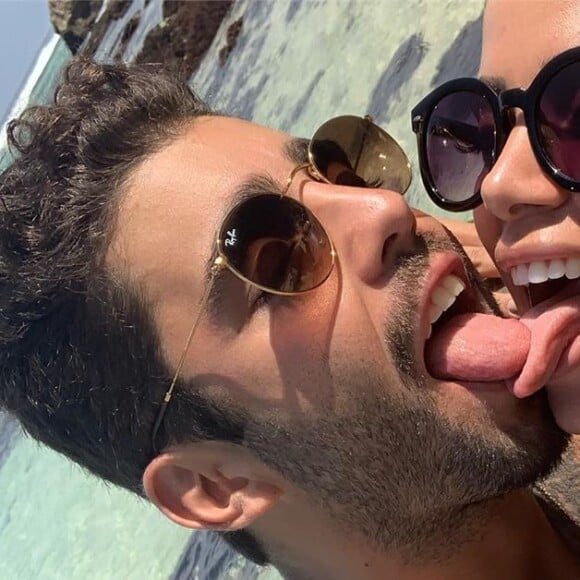 Anitta e Pedro Scooby assumiram o namoro em maio deste ano