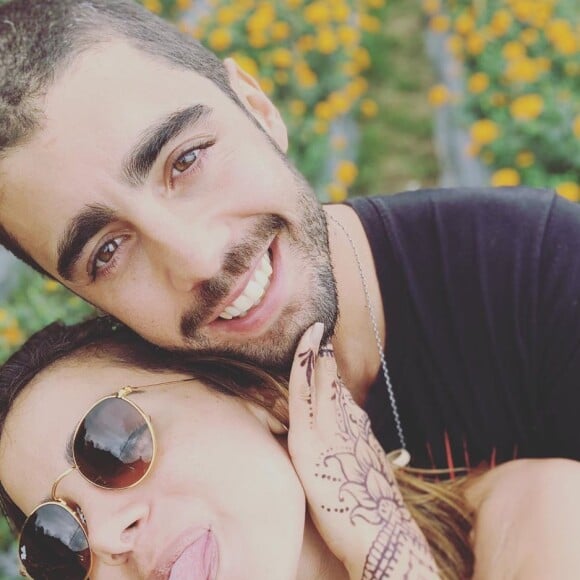 Anitta e Pedro Scooby assumiram namoro durante viagem a Bali