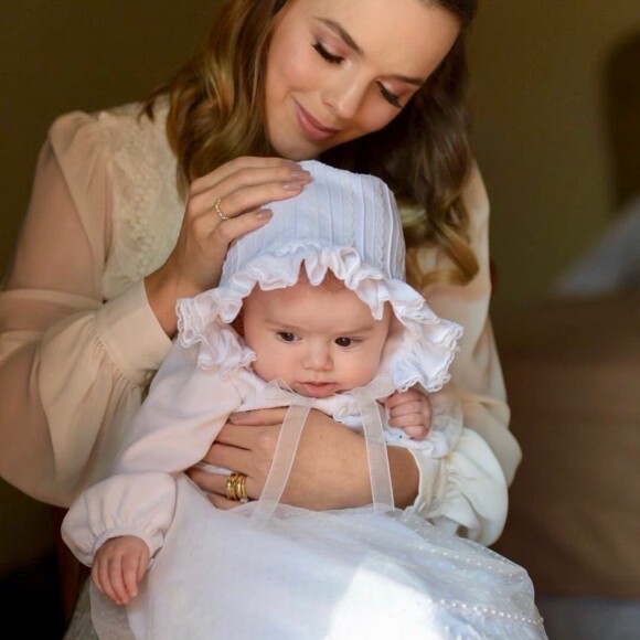 Thaeme Mariôto comemorou o evento ao lado da filha