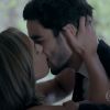 Na novela 'Império', Amanda (Adriana Birolli) roubou um beijo de José Pedro (Caio Blat), que é casado com Danielle (Maria Ribeiro)