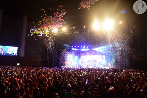 Xuxa levou muitos fãs ao delírio durante show em São Paulo