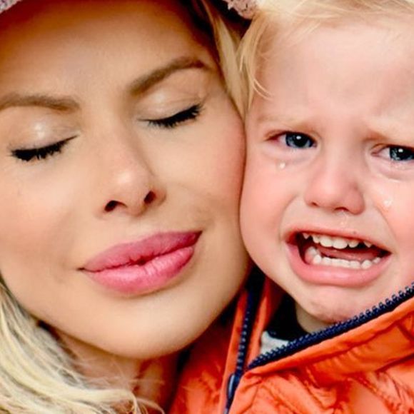 Karina Bacchi relata dificuldade na adaptação escolar do filho, Enrico, nesta quarta-feira, dia 21 de agosto de 2019