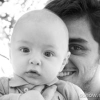 Primeiro dos irmãos a ser pai, Felipe Simas exalta boa fase: 'Tudo maravilhoso'