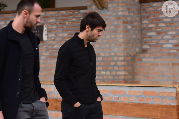 Kaká prestou suas últimas homenagens a Danilo Feliciano de Moraes, filho do ex-jogador Cafu
