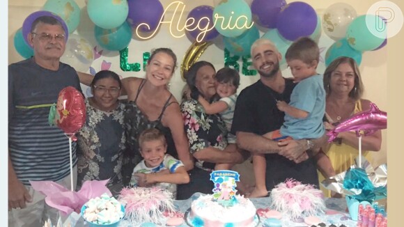 Luana Piovani reencontra Pedro Scooby em Noronha e faz festa temática 'Fundo do Mar' aos filhos gêmeos