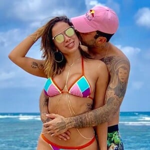 Pedro Scooby rompeu recentemente namoro com Anitta. Casal ficou junto por três meses