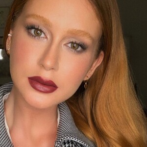 Marina Ruy Barbosa usa make  com batom marcante para desfile em Nova York neste domingo, dia 08 de setembro de 2019