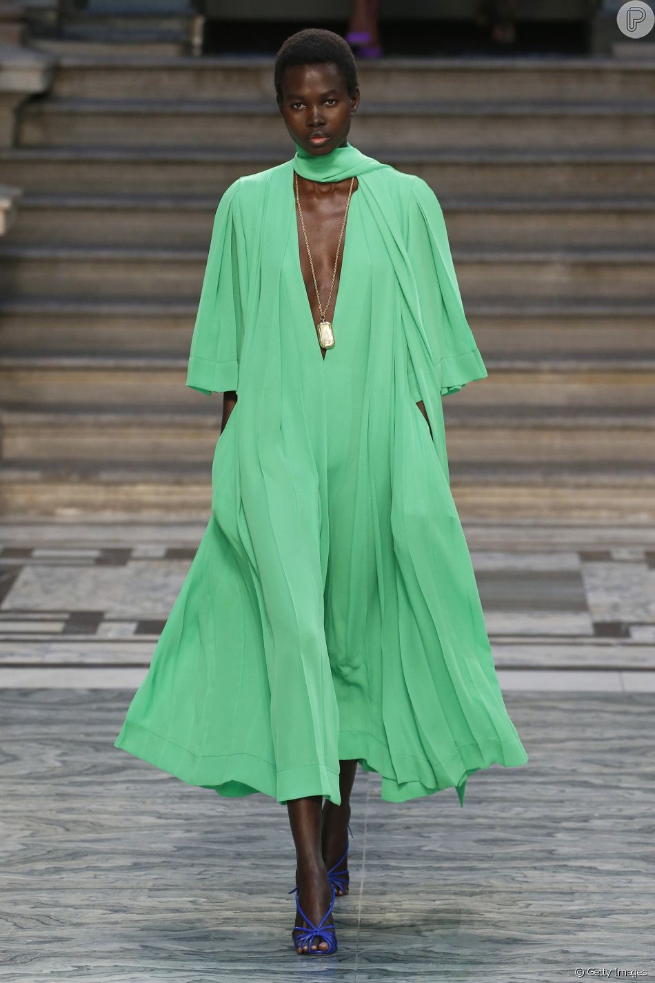 tons de vestido verde