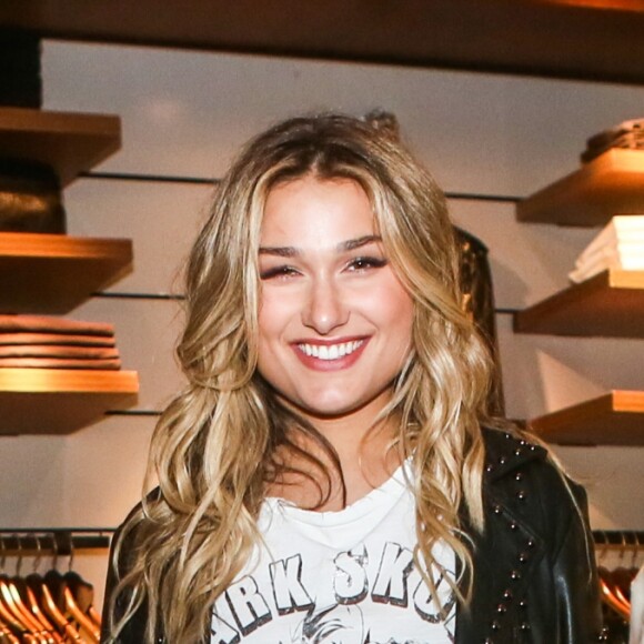 Nascimento de Sasha Meneghel parou a transmissão da reportagem do 'Jornal Nacional' em 1998