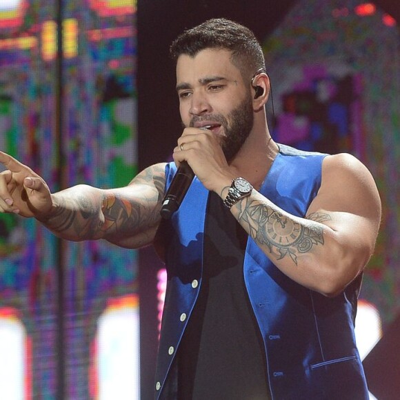 Gusttavo Lima pausa show ao ver grades separando público na noite de sexta-feira, dia 20 de setembro de 2019