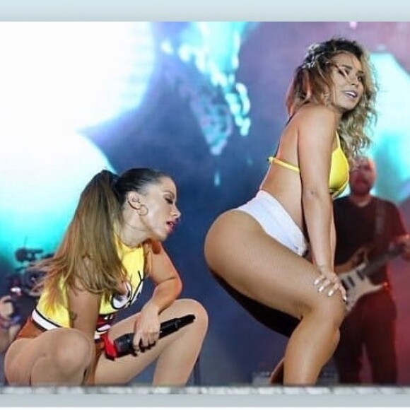 Anitta elogiou bumbum de bailarina apontada como affair em foto na web