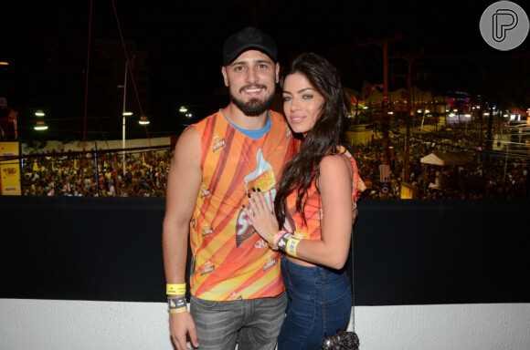 Daniel Rocha e Laíse Leal mantém fotos do casal nas redes sociais