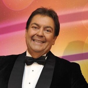 Filho de Faustão, João Guilherme foi comparado ao pai em foto com a mãe: 'Parece com o pai'